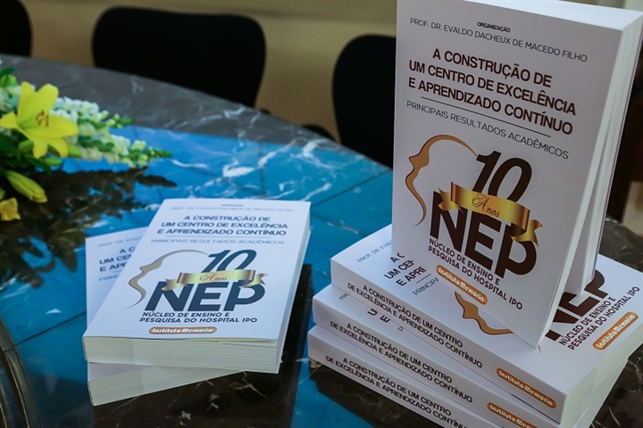 Foto Lançamento do Livro do NEP – Núcleo de Ensino e Pesquisa do Hospital IPO