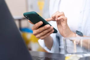 Hospital IPO amplia atendimento e passa a agendar consultas pelo WhatsApp